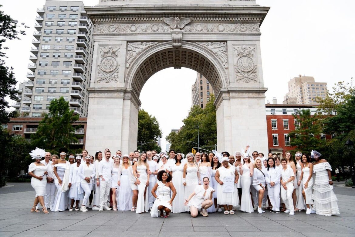 Dîner En Blanc Gets Frenchier With Boulud And Chambord In New York