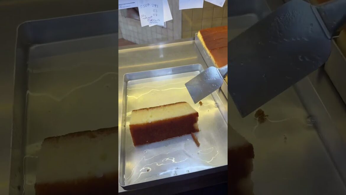 Secret Revani Recipe Only 2 People Know! | Parlar Bakery Istanbul #streetfood #cookingvideo