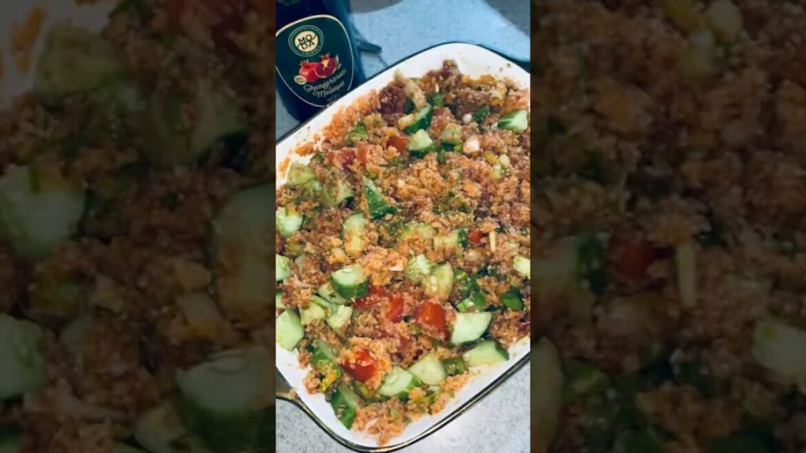 Making this fresh and tangy Bulgur Salad aka Kısır