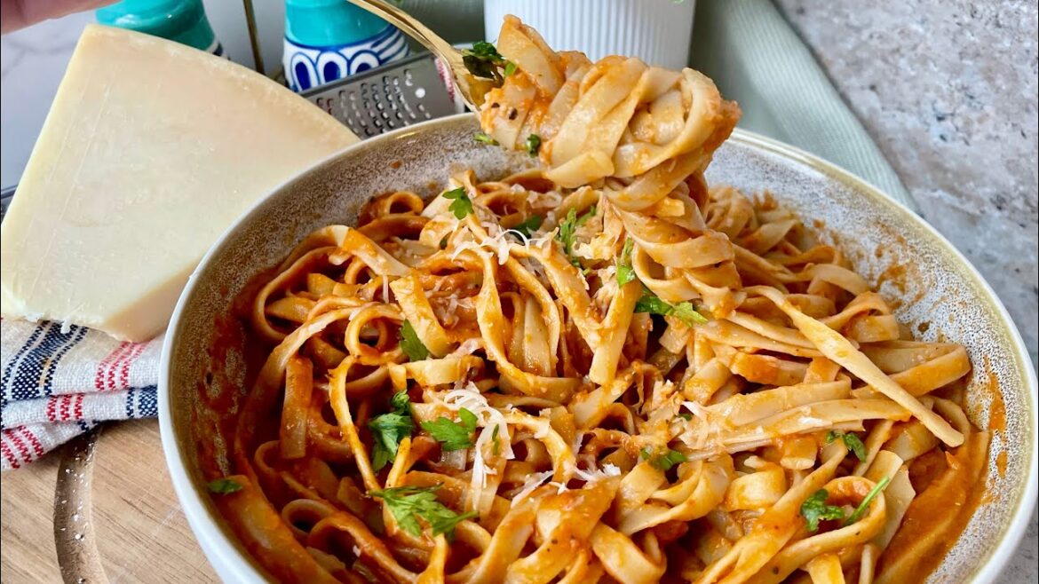 Linguine in an Eggplant & Cherry Tomato Sauce- The Lazy Girls Kitchen Linguine in an Eggplant & Cherry Tomato Sauce- The Lazy Girls Kitchen