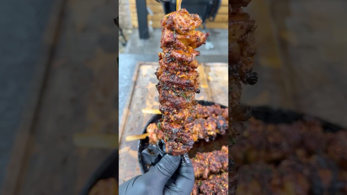 Spicy garlic chicken skewers