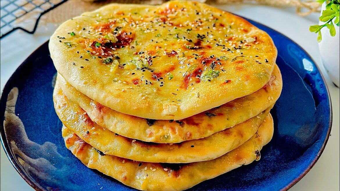 Cheese Stuffed Garlic Naan Recipe | Cheesy Flatbread Recipe