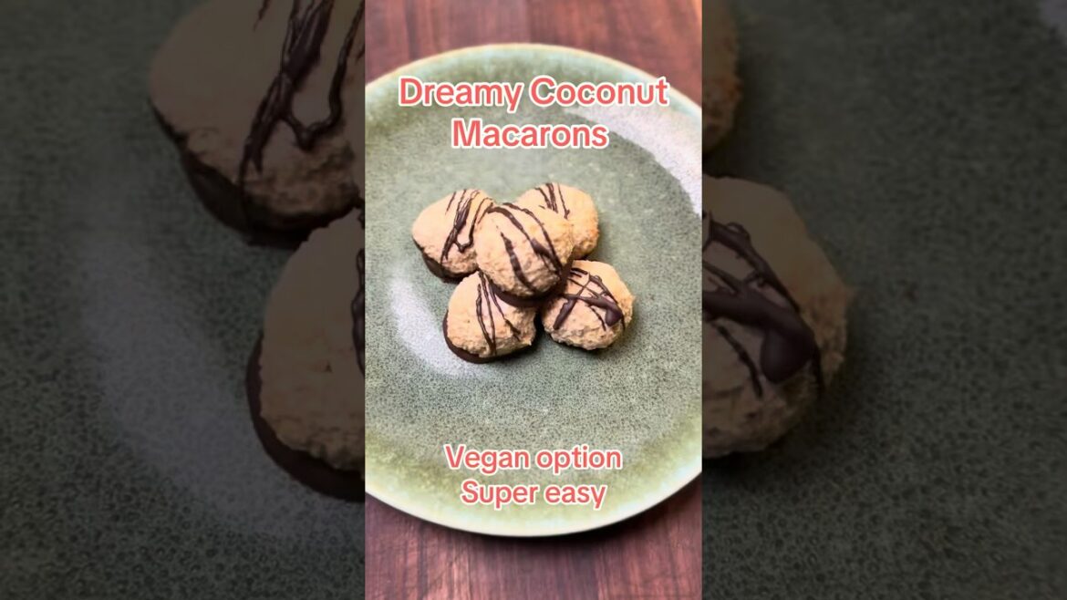 Dreamy Coconut Macaroons with vegan options Dreamy Coconut Macaroons with vegan options