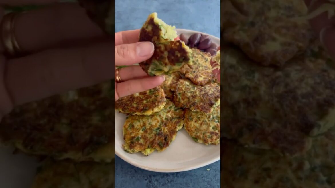 Mücver Recipe | Turkish Herby Zucchini Fritters