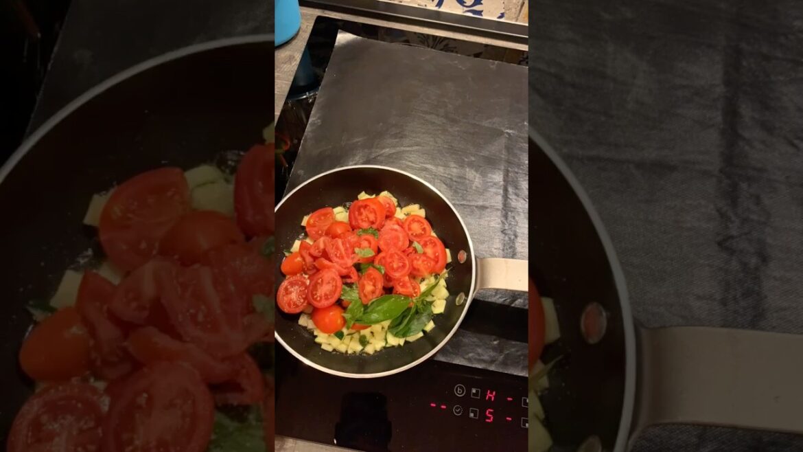 Riso Basmati con pomodorini pachino, basilico e zucchine!!!!!!!! #riso #basmatirice #zucchine