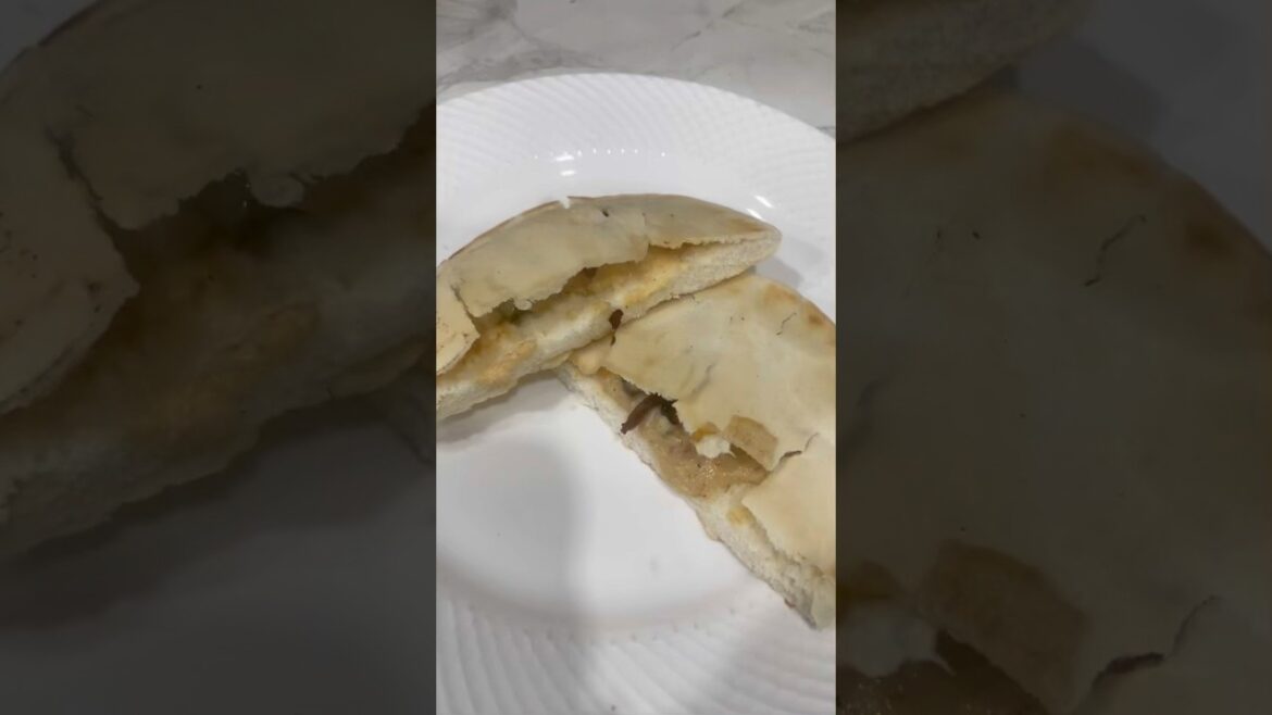 Easy Hummus with Pita Bread Recipe! #shorts #youtubeshorts #food #hummus #pita #arabic #lebanese