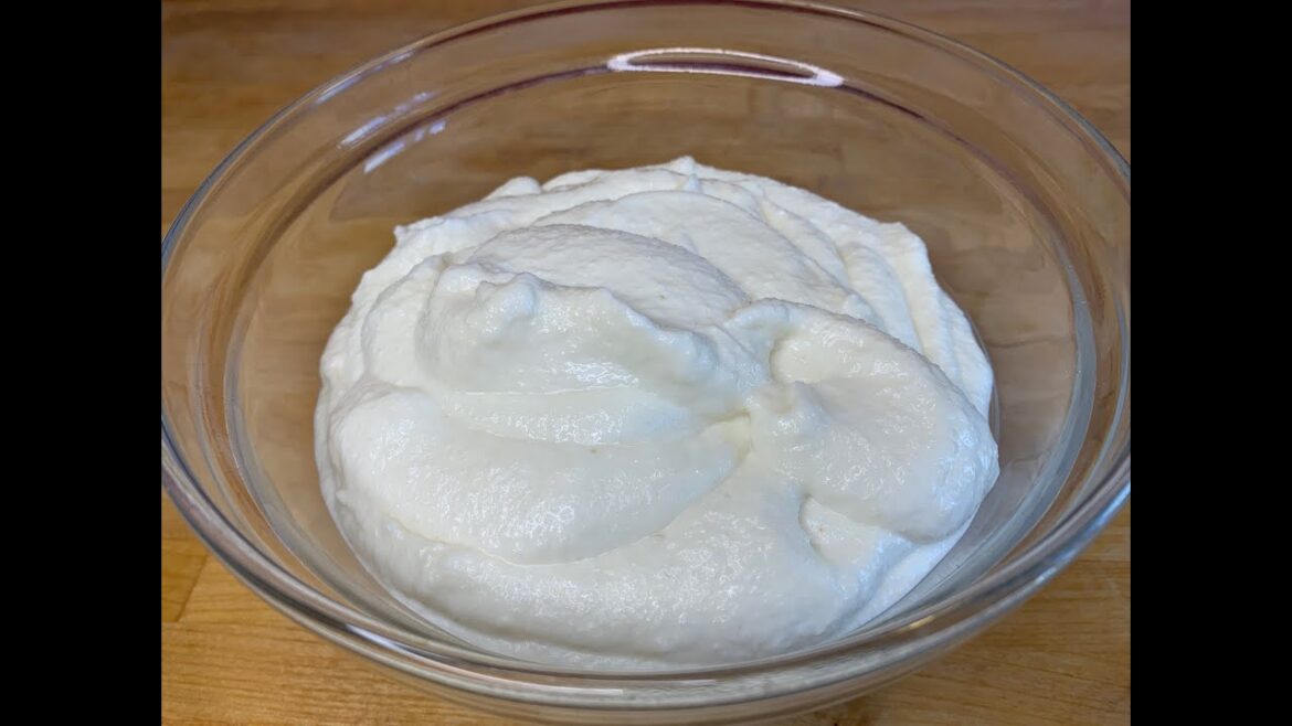 Toum the famous Lebanese garlic sauce Toum the famous Lebanese garlic sauce