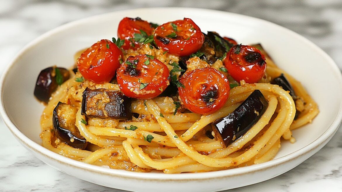 Die Aubergine, die alle verrückt macht! Das beste Auberginenrezept! Nudeln mit Auberginen