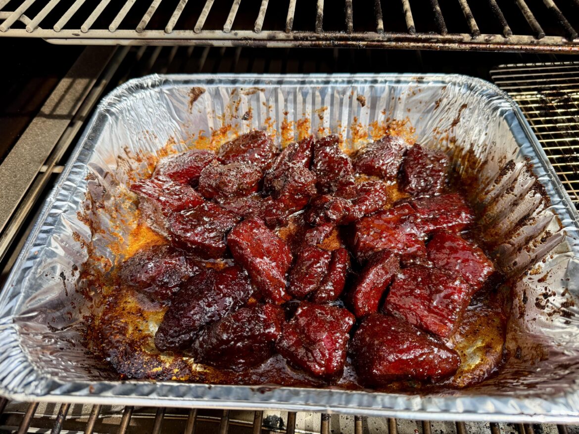 Poor mans burnt ends. Either I messed up or they’re not comparable to burnt ends. Poor mans burnt ends. Either I messed up or they’re not comparable to burnt ends.