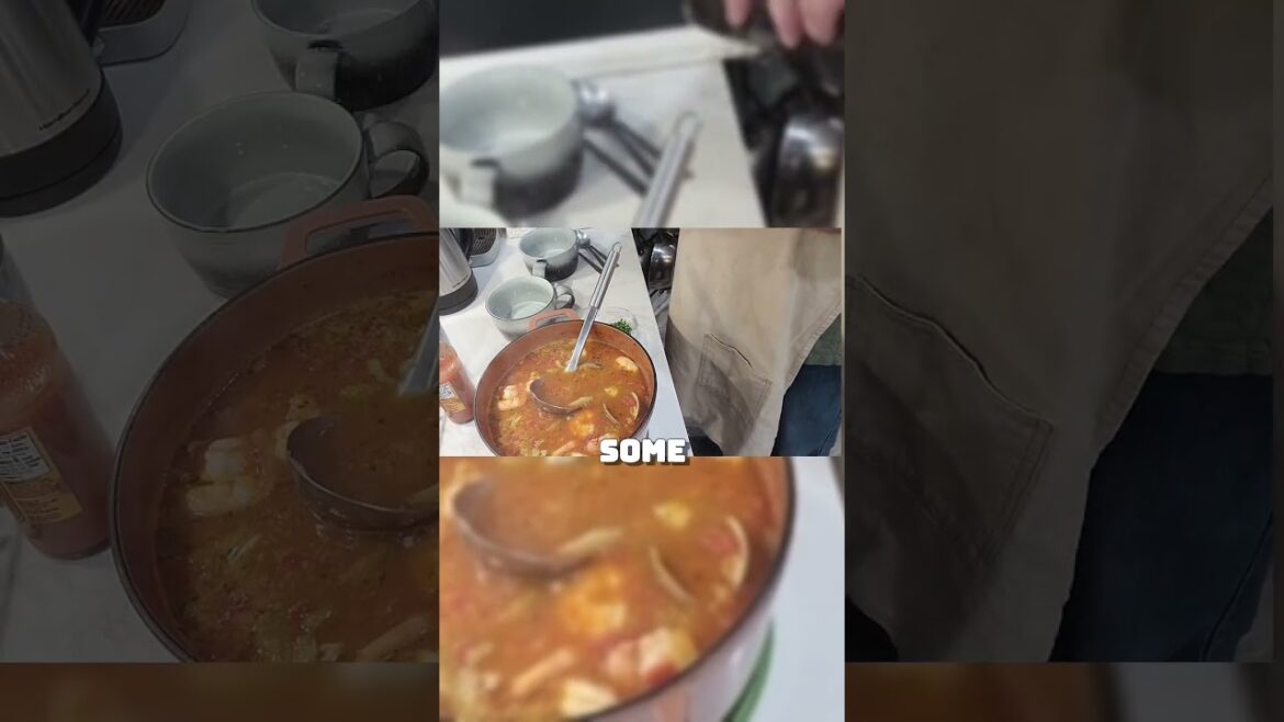 Dive into Deliciousness: Cioppino Seafood Stew #shorts Dive into Deliciousness: Cioppino Seafood Stew #shorts