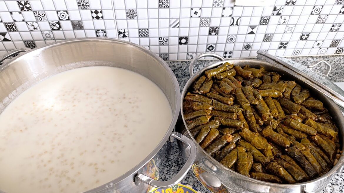 Tüm İslam Aleminin Ramazan Bayramı Mübarek Olsun Yaprak Sarma Yoğurtlu Soğuk Çorba Nefis Yemek Tarif Tüm İslam Aleminin Ramazan Bayramı Mübarek Olsun Yaprak Sarma Yoğurtlu Soğuk Çorba Nefis Yemek Tarif