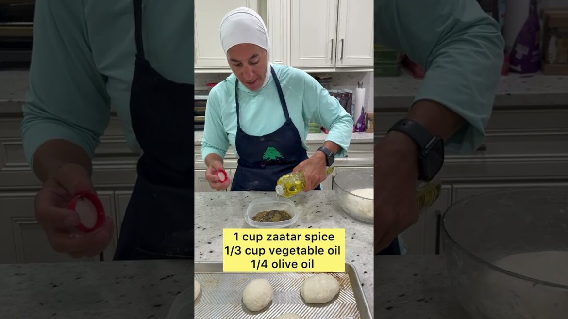 Zaatar recipe Manakeesh recipe #recipe #zaatar #fyp #fypシ #bread #yummy #arabicfood #food #baking