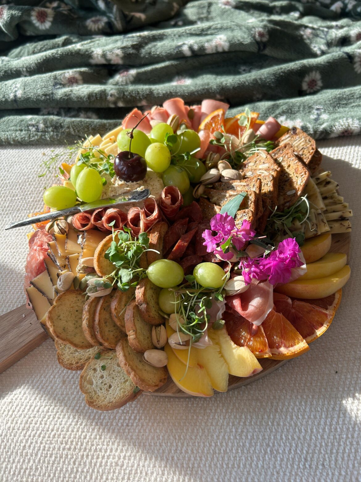 Just a pretty little thing from the other day 🎀