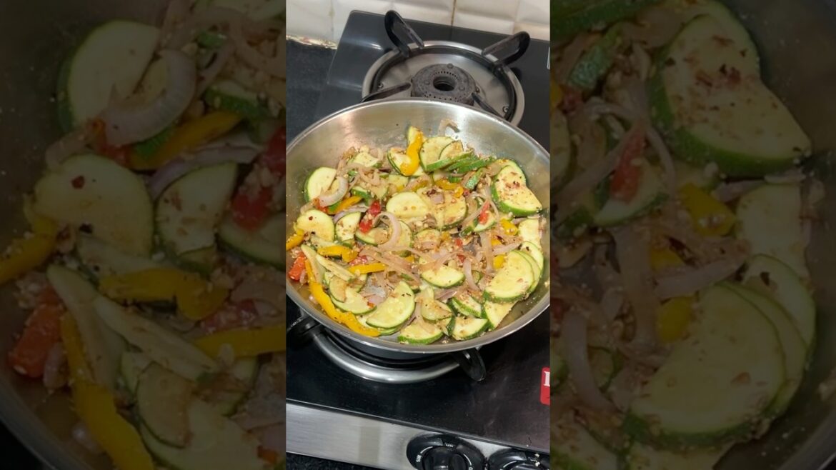 Ep-1/30 of weight loss salad recipe “zucchini salad “ #salad #zucchini #trending  #healthyfood