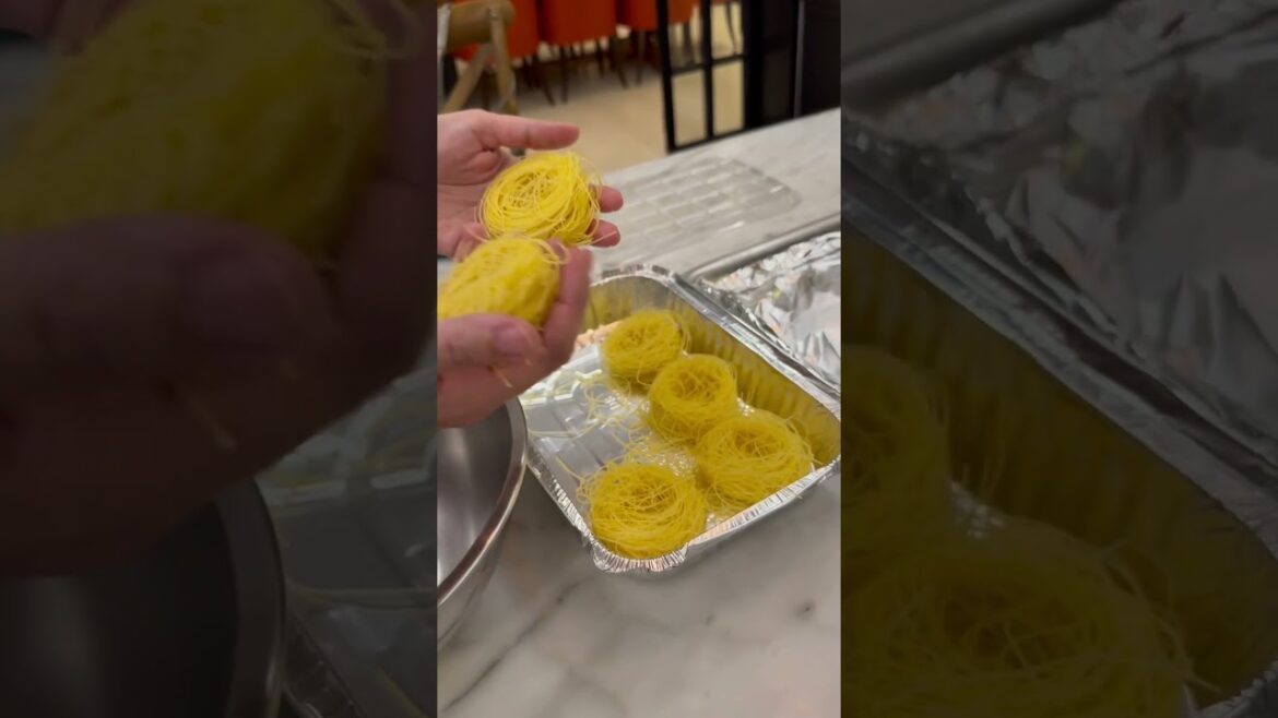 PEIXE MOLHO TARATOR E ARROZ ALETRIA PEIXE MOLHO TARATOR E ARROZ ALETRIA