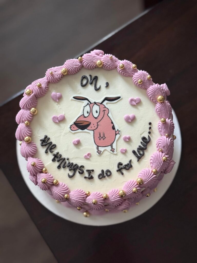 courage the cowardly dog inspired cake ! 💜