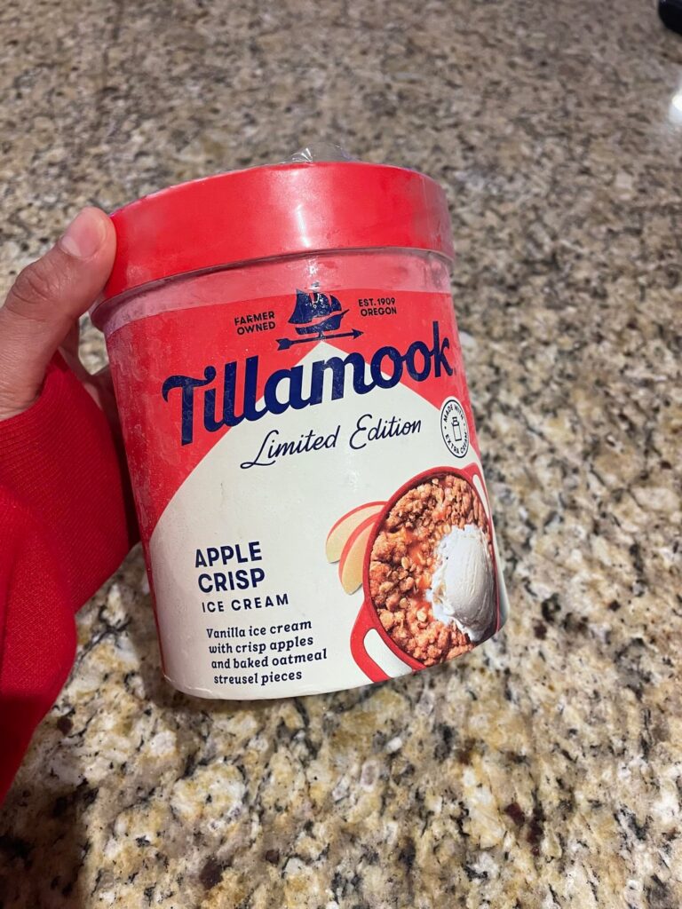 Tillamook Apple Crisp 🍎🥧