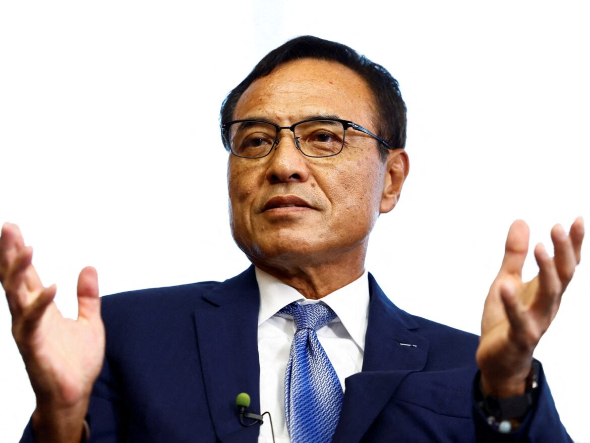 Suntory CEO resigns after purchase of potentially illegal supplements | Business and Economy News