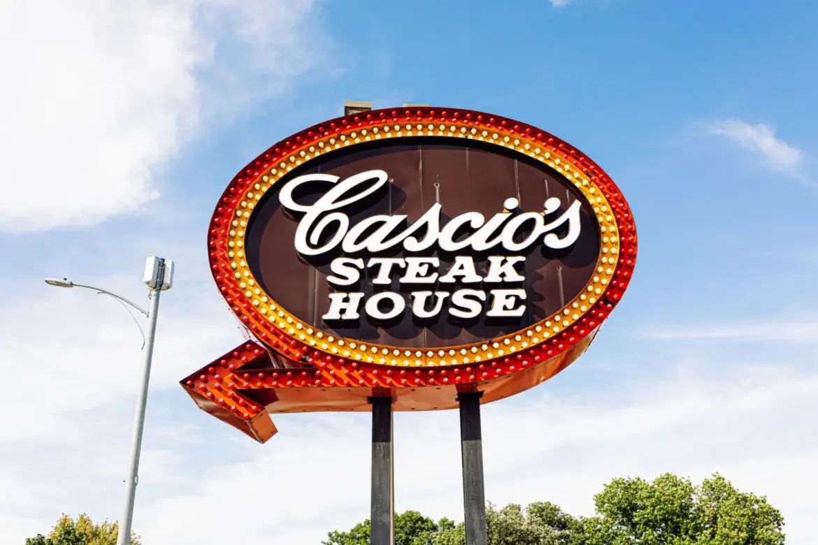 Steak Town USA: At Cascio’s, last of its kind, old-school Italian recipes outshine beef Steak Town USA: At Cascio’s, last of its kind, old-school Italian recipes outshine beef