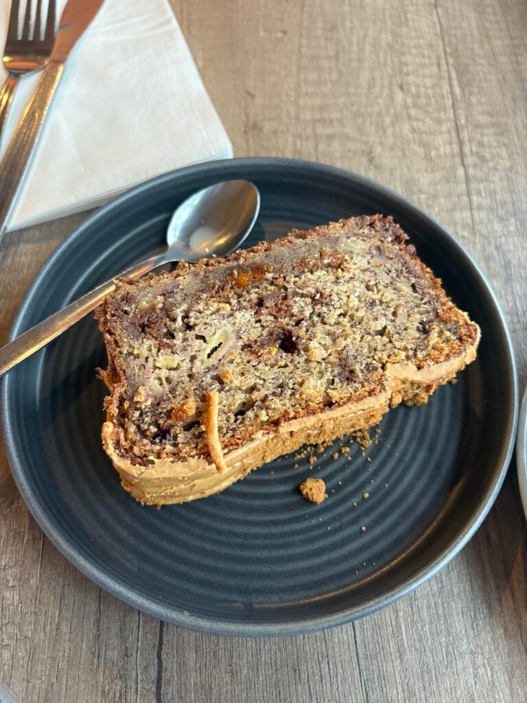 calorie in banana and biscoff bread?