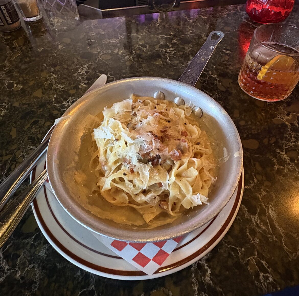 Carbonara in the pan