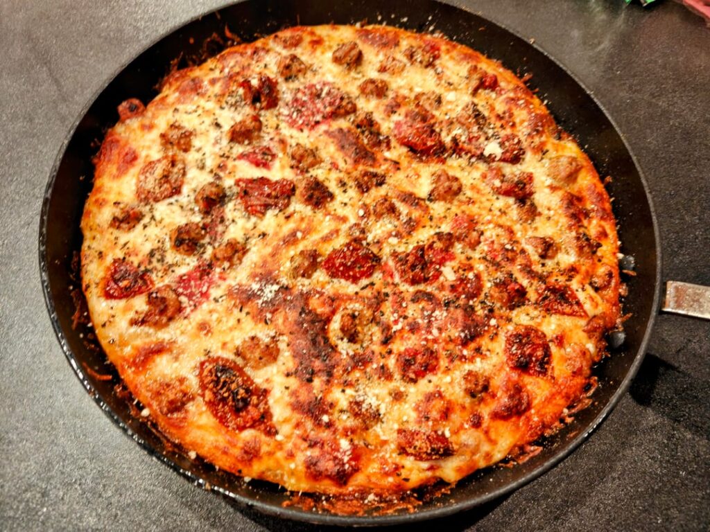[Homemade] Sausage and Sun Dried Tomato Pan Pizza