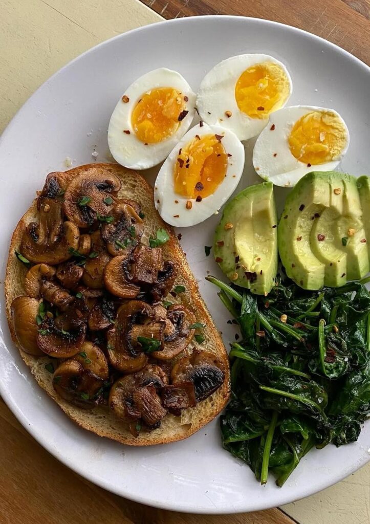 Healthy breakfast makes it easier to avoid bad food choices throughout the day