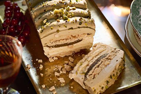 WP_CHRISTMAS25_NO.1PISTACHIOMERINGATADESSERT_A_HIRES