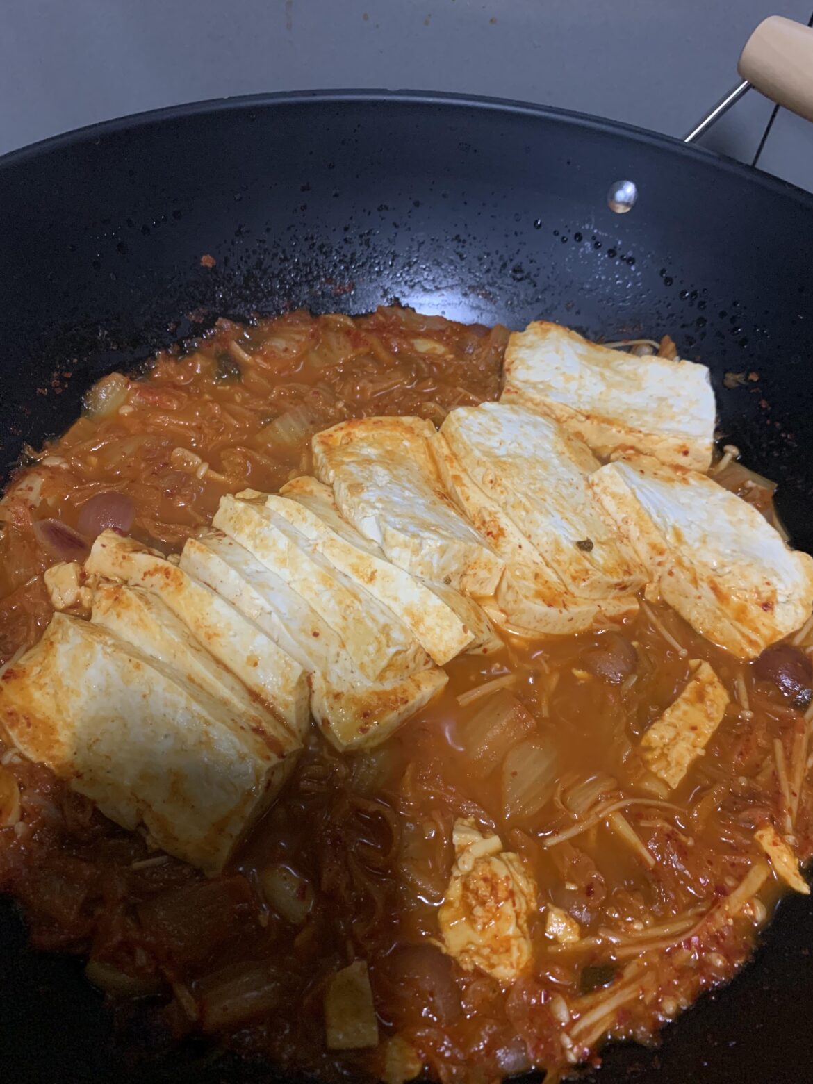 5 serving of kimchi jjigae - around 700cal
