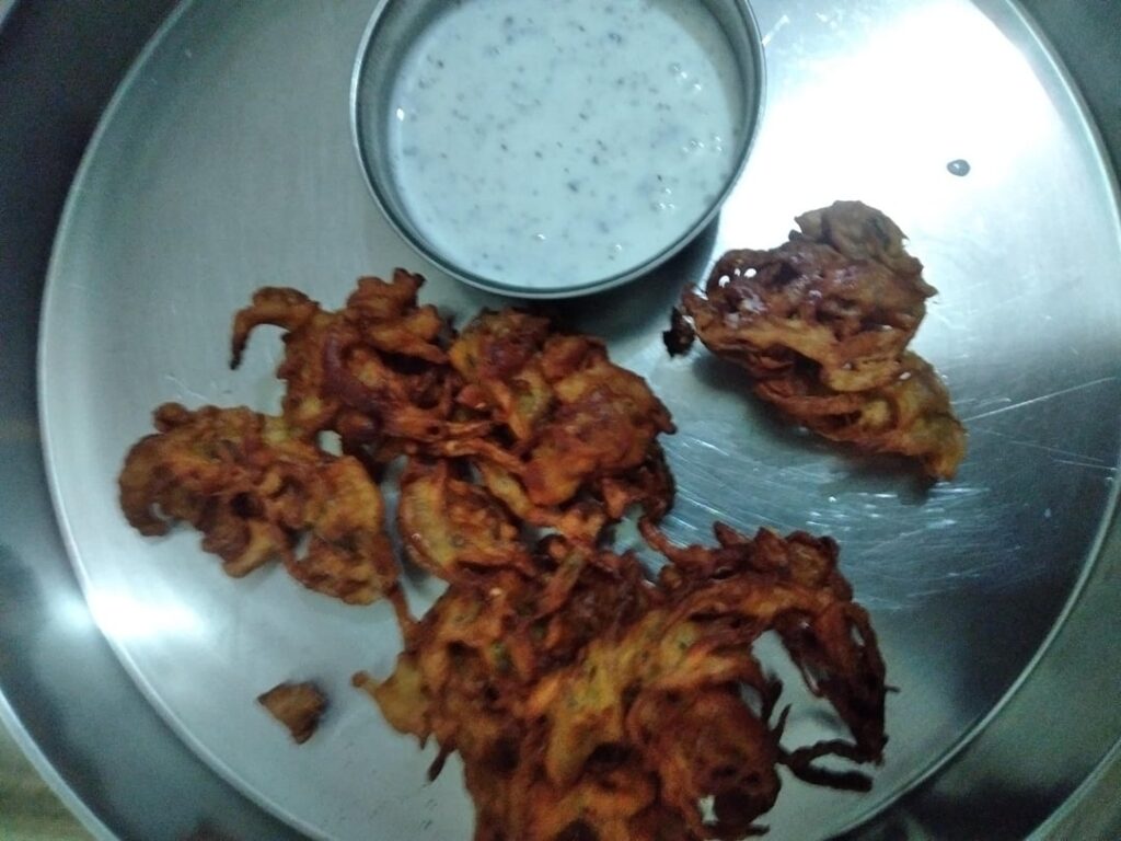Onion pakodas ( fritters)