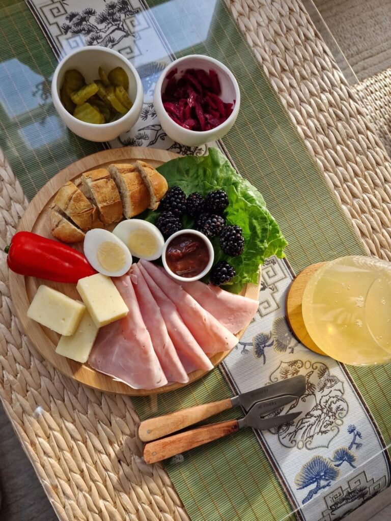 Diet Ploughman's Lunch for one