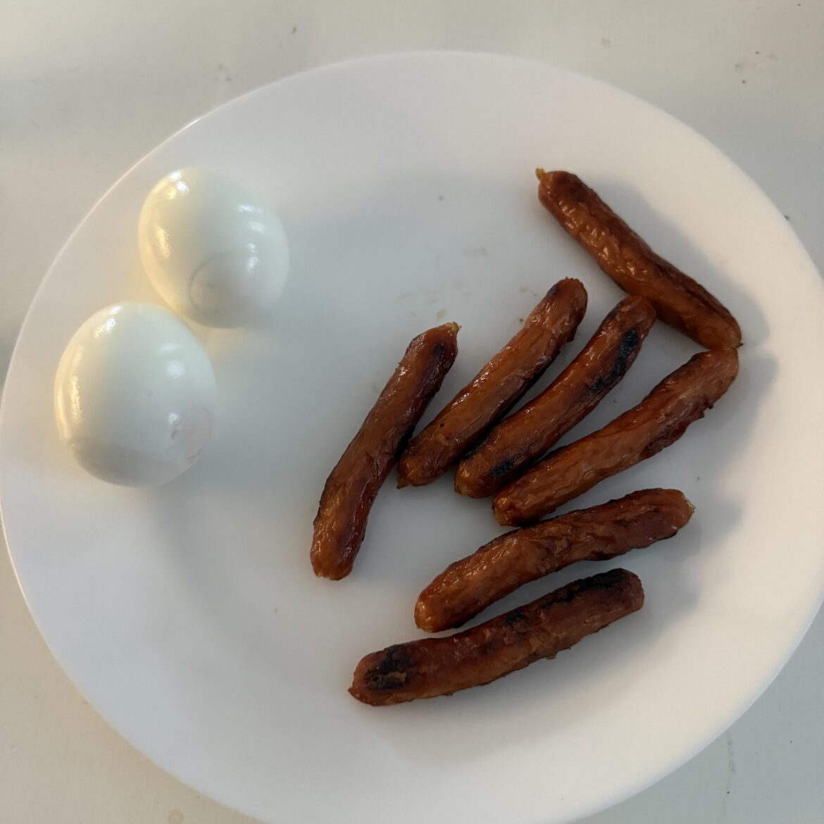 Recently I made my beloved breakfast, but she said it looked terrible 🫣