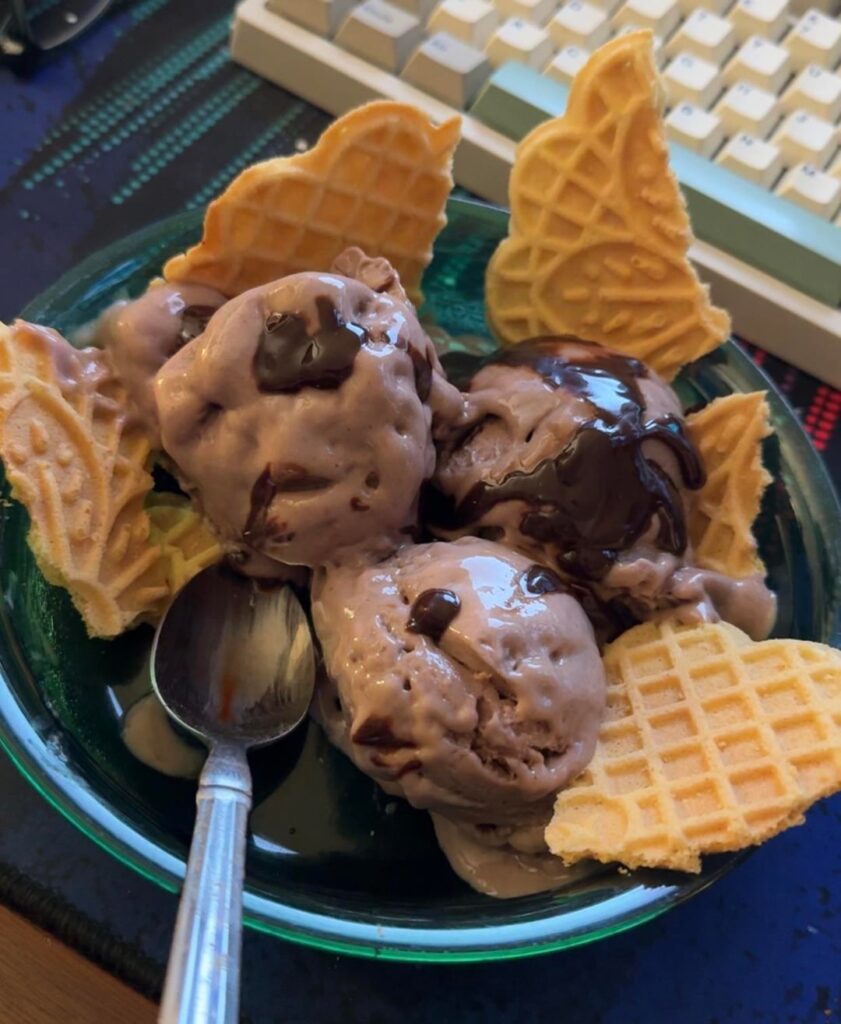 [I made] A low calorie, high protein chocolate custard!