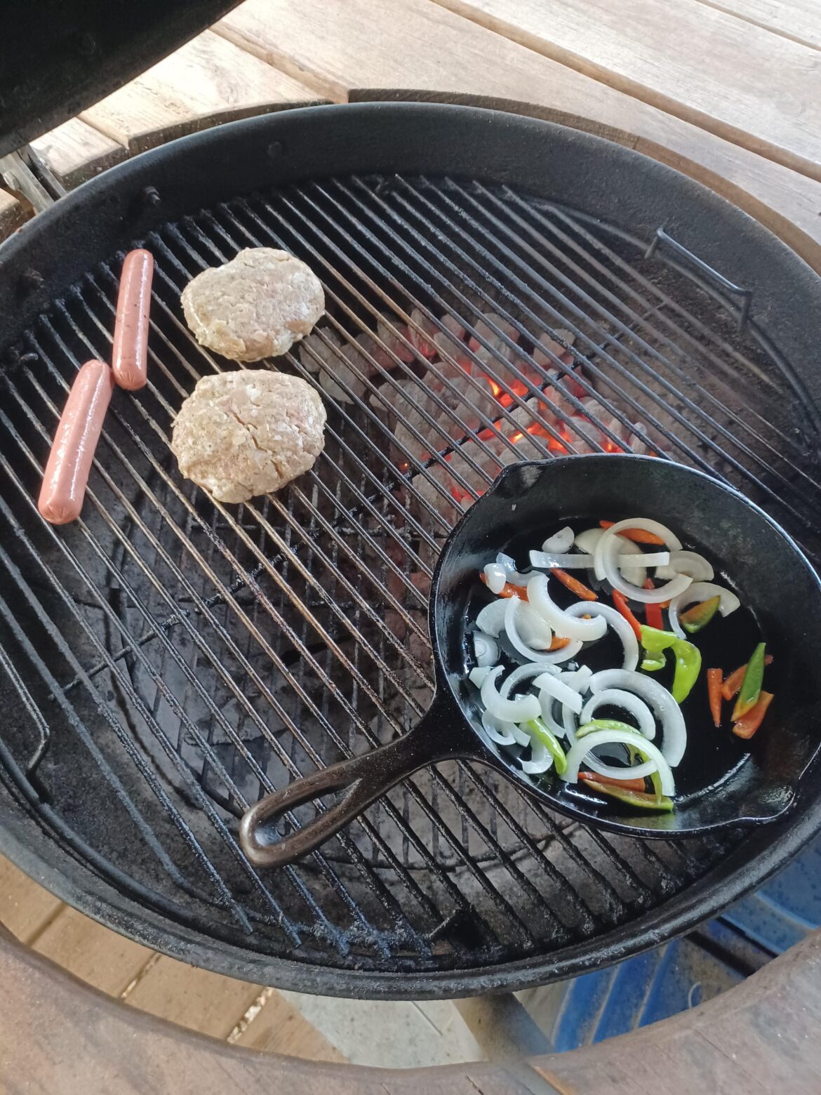 Wife is in Florida, I have been left alone with my Weber. What are cooking tonight?
