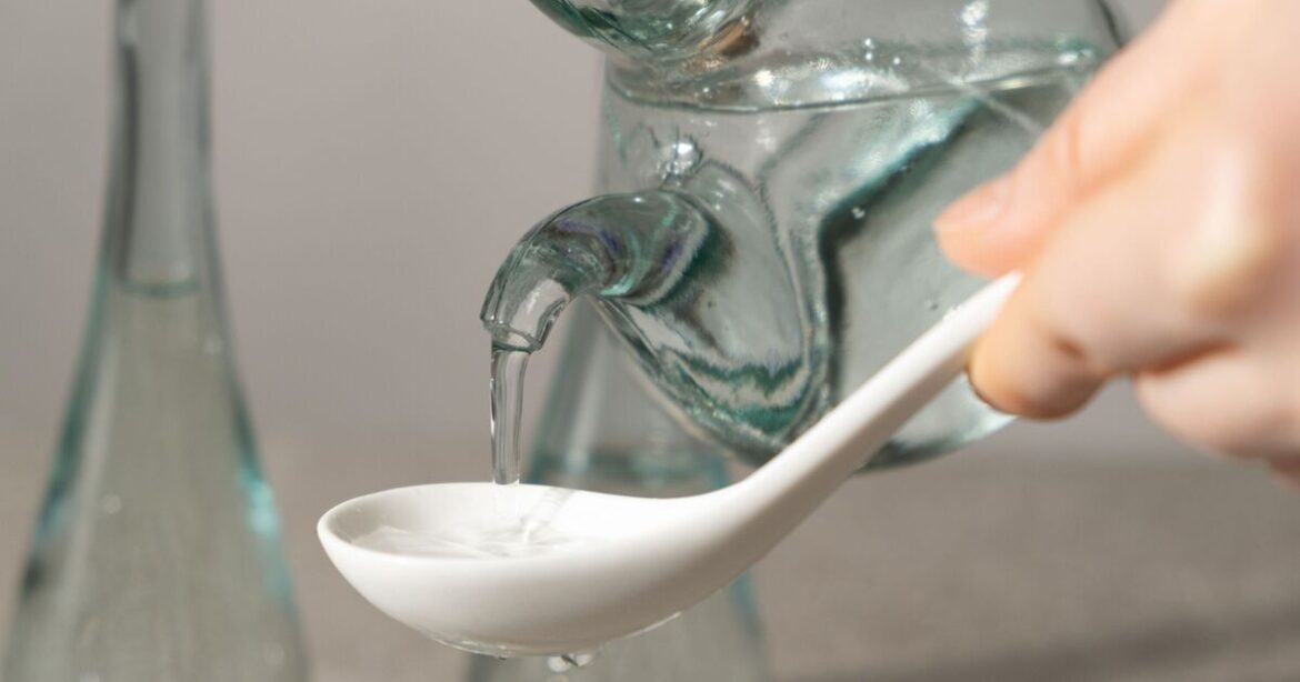 UK homeowners urged to leave bowls of vinegar out overnight | UK | News