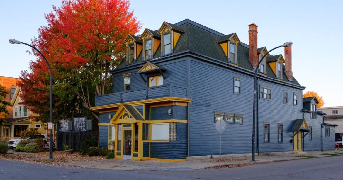 Roseland's Atlas opens with Italian takeout menu on West Side