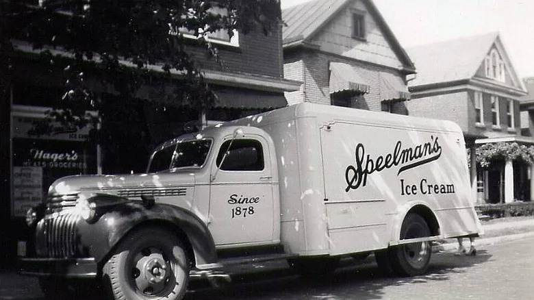 old speelmans ice cream truck