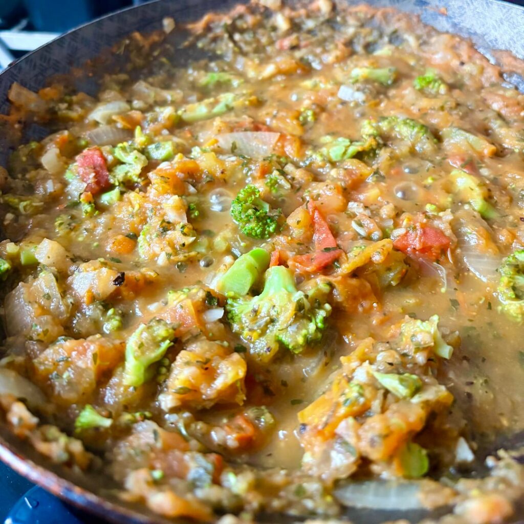 Moved out and started cooking for the first time, here’s some dinners I’ve had in the last months!