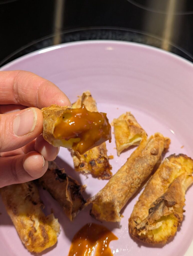 The potato streak continues - mashed potato spring rolls with chili garlic sauce ☺️