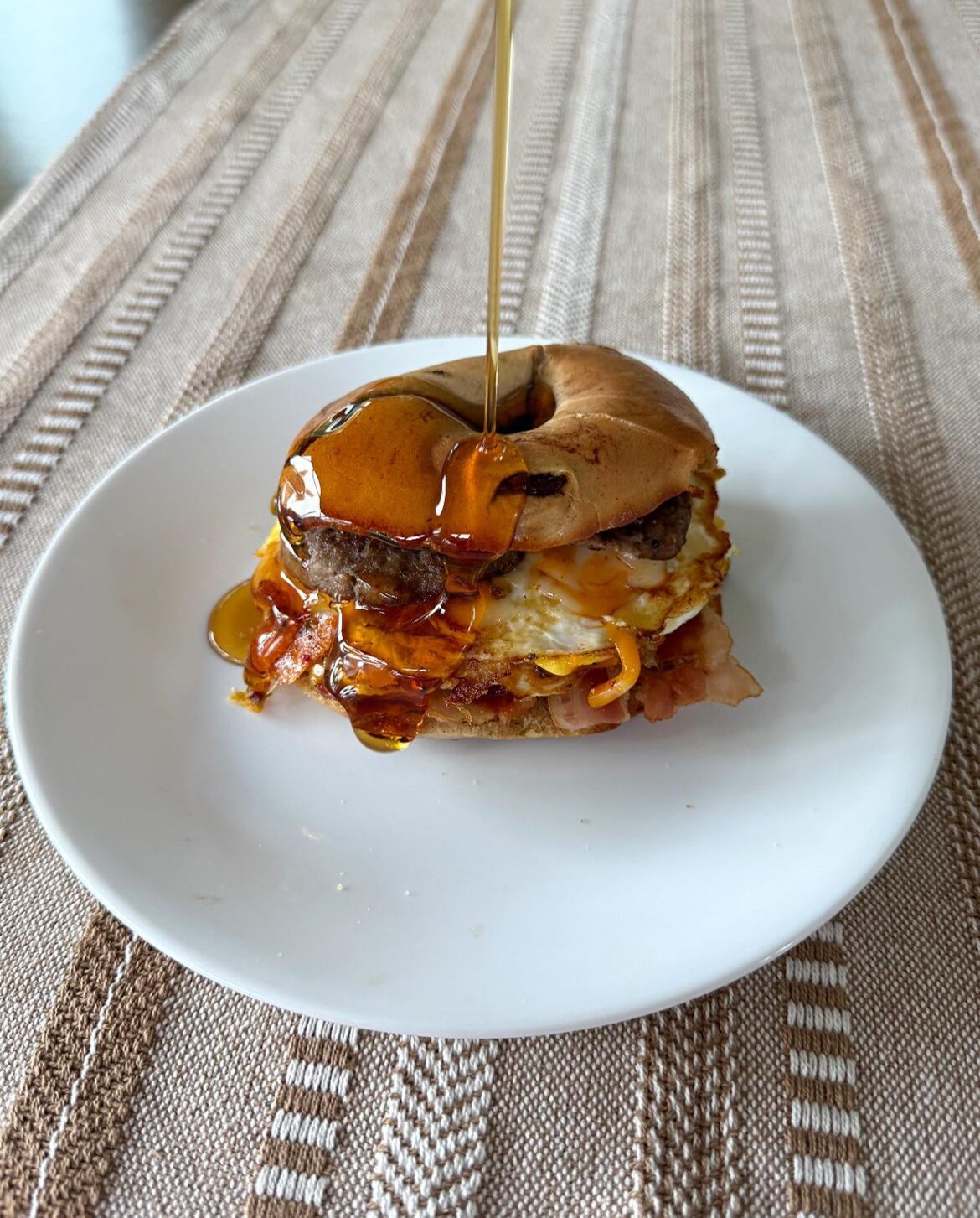 This breakfast bagel was messy, sticky, and amazing 👌🏻