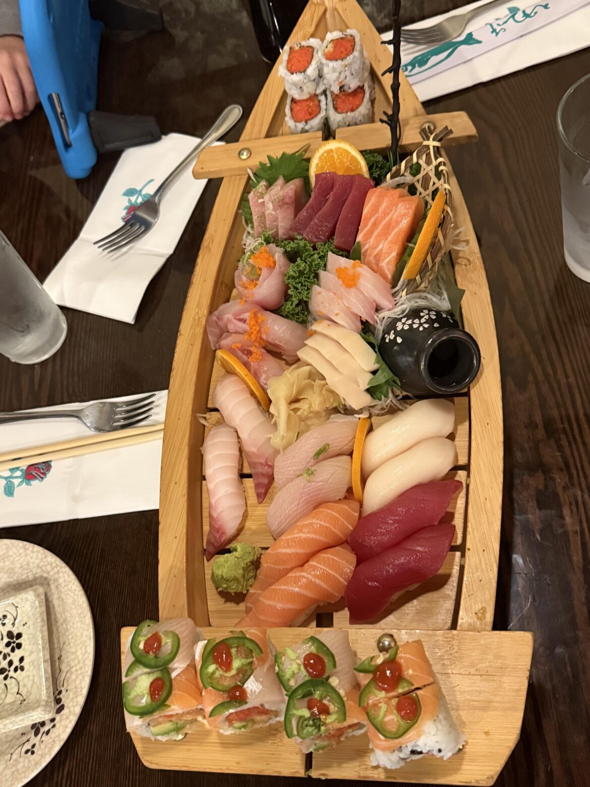 Sushi boat for two