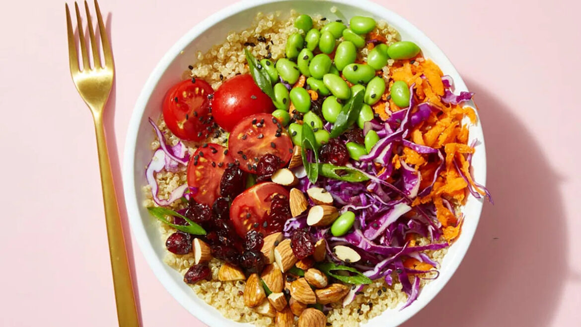 Could This Special Type Of Mediterranean Diet Keep Your Brain Younger? A New Study Says Yes