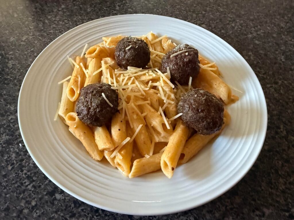 Creamy Sun-Dried Tomato Penne & Meatball. Enjoyed! Review Below ⬇️ Creamy Sun-Dried Tomato Penne & Meatball. Enjoyed! Review Below ⬇️