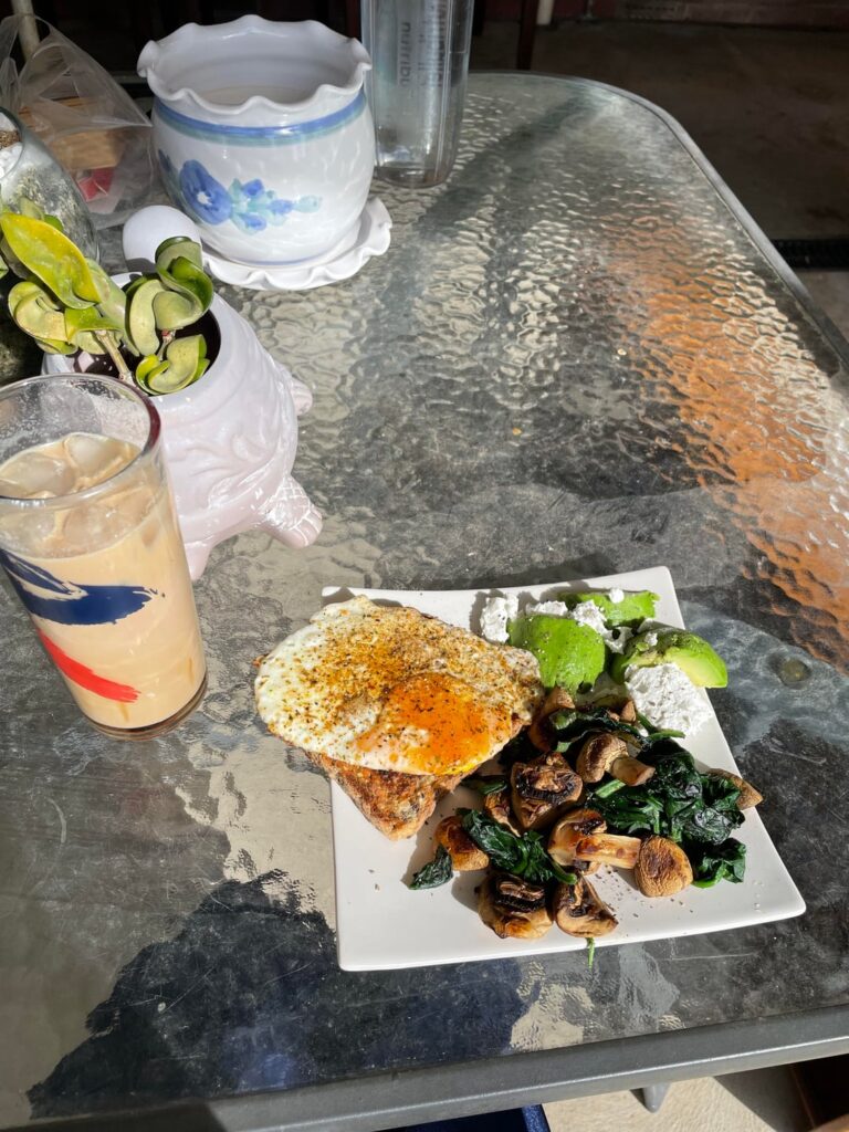 my homemade everyday breakfasts (vegetarian) bc i’m proud of them