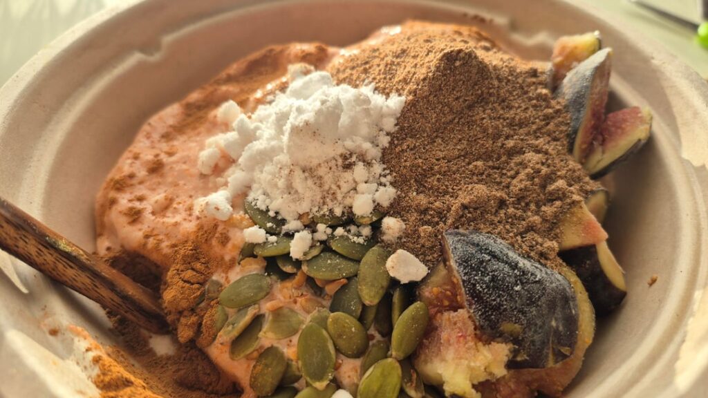 🍂 Carrot Smoothie Bowl 🍂