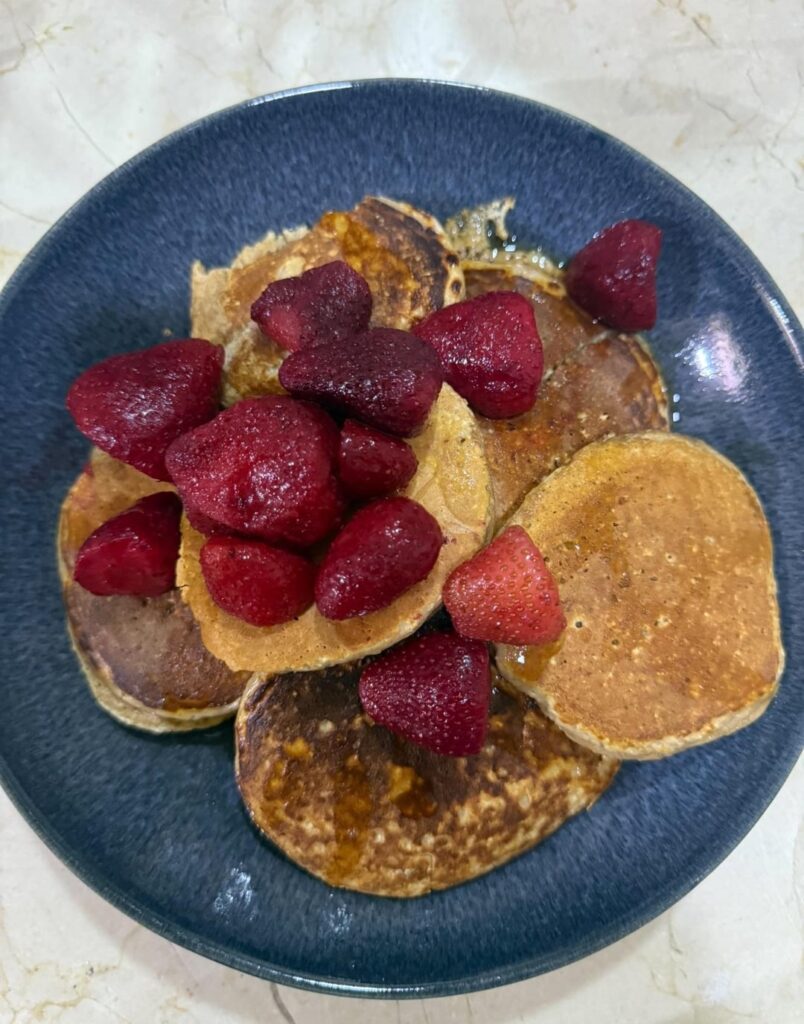 TONS of Pancakes!!!! (~ 500 cal)
