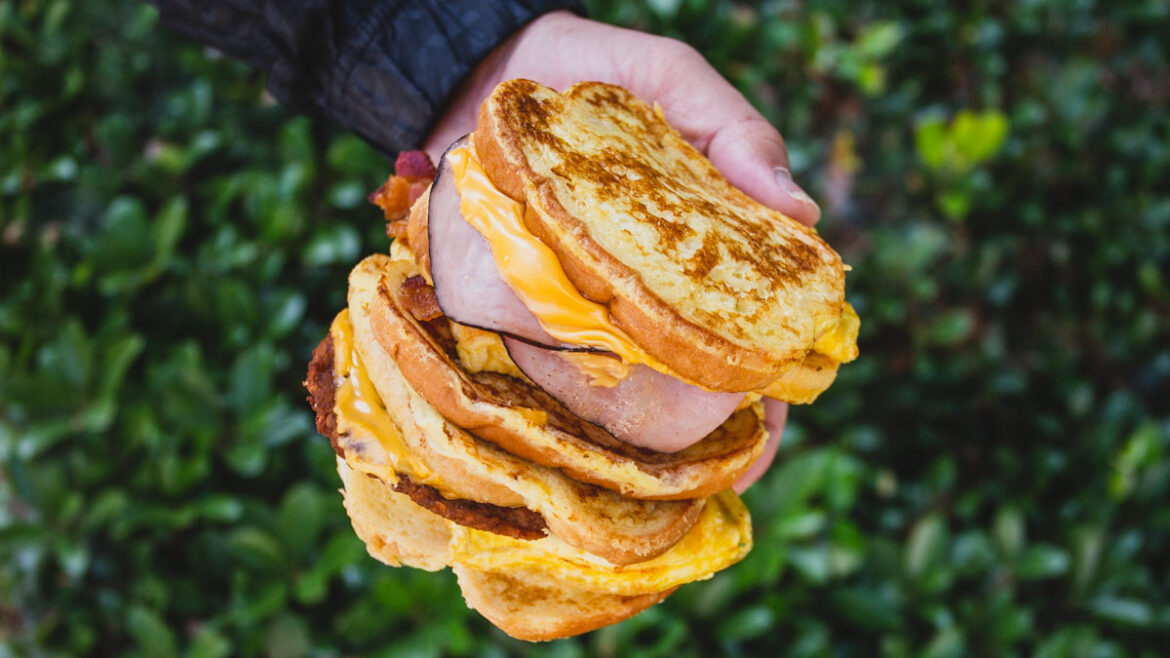 Burger King’s New Breakfast Sandwiches Use French Toast As The Bun – Foodbeast