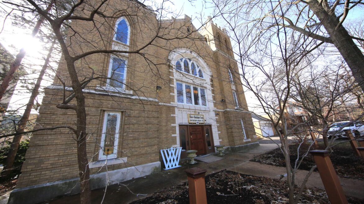 Where can St. Louis Jews find animals, learning and Italian food this fall? Where can St. Louis Jews find animals, learning and Italian food this fall?