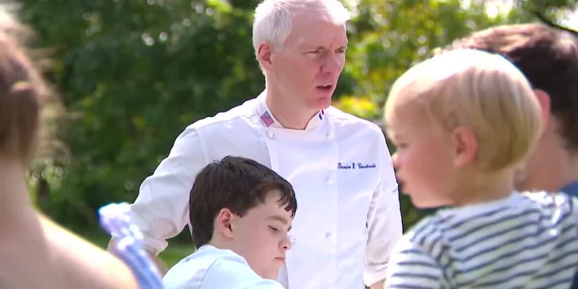 Chef travels 760 miles to cook breakfast for grieving community after Minneapolis school shooting Chef travels 760 miles to cook breakfast for grieving community after Minneapolis school shooting