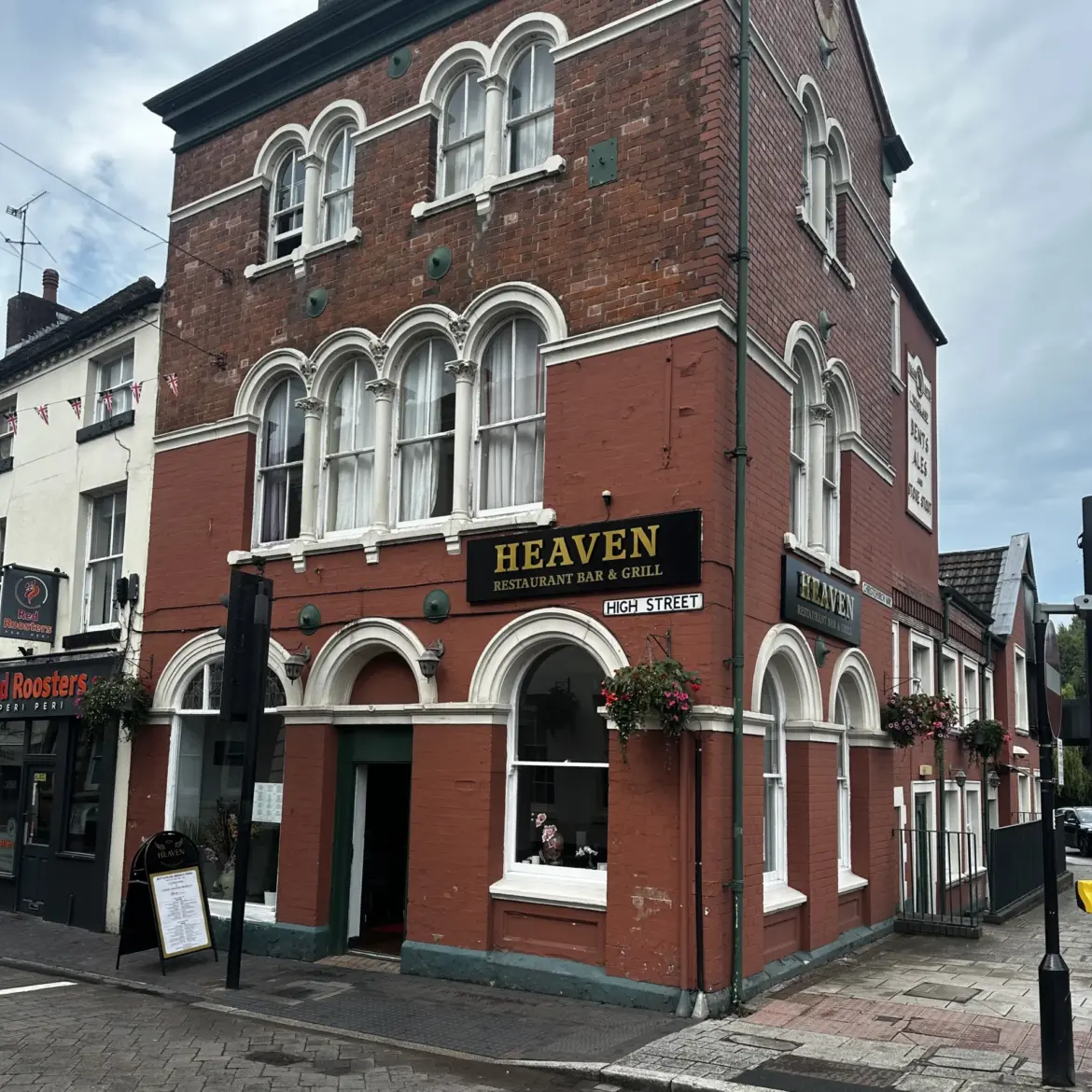 External shot of Heavon on Stone High Street